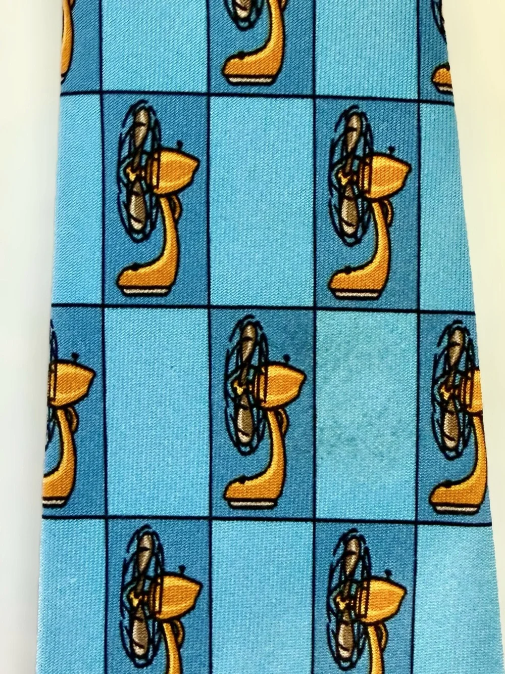 Gucci silk tie w/ electric fan pattern, blue/yellow, 54” 3.25”, GUC